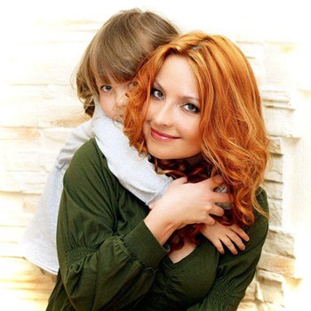 Тамара Лисицкая с ребенком